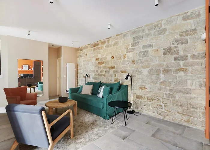Pick A Flat\'S Apartment Near Place De La Bastille - Rue Du Faubourg Saint Antoine